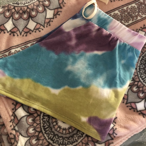 Adorable Tie Dye Shorts! 💜143 Story by Line Up - Picture 3 of 5